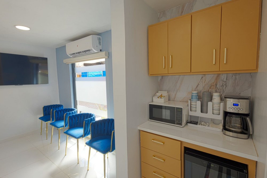 Slider image (4) Fixing Smiles